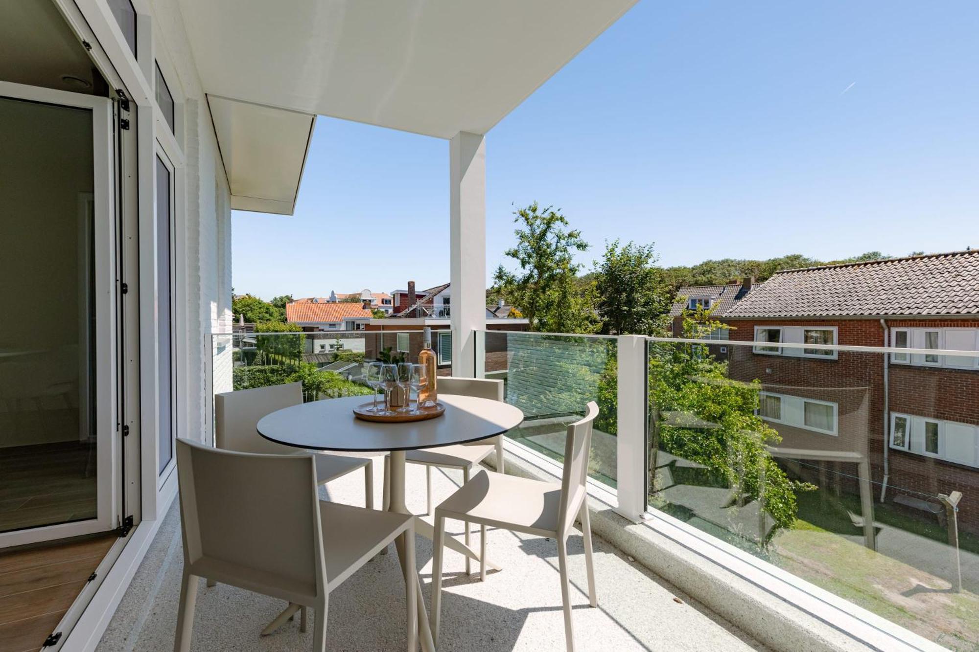 Huswell - Pet-Friendly Getaway Near Cadzand Beach Exterior photo